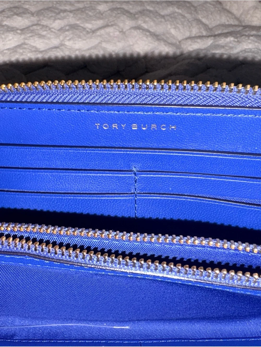 Tory Burch Quilted Zip wallet in Royal Blue EUC